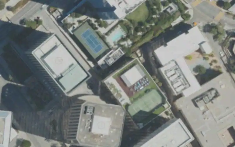 Ten Thousand Luxury Residences photo 2