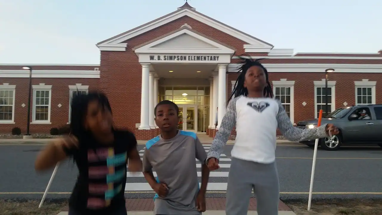 W.B. Simpson Elementary photo 3