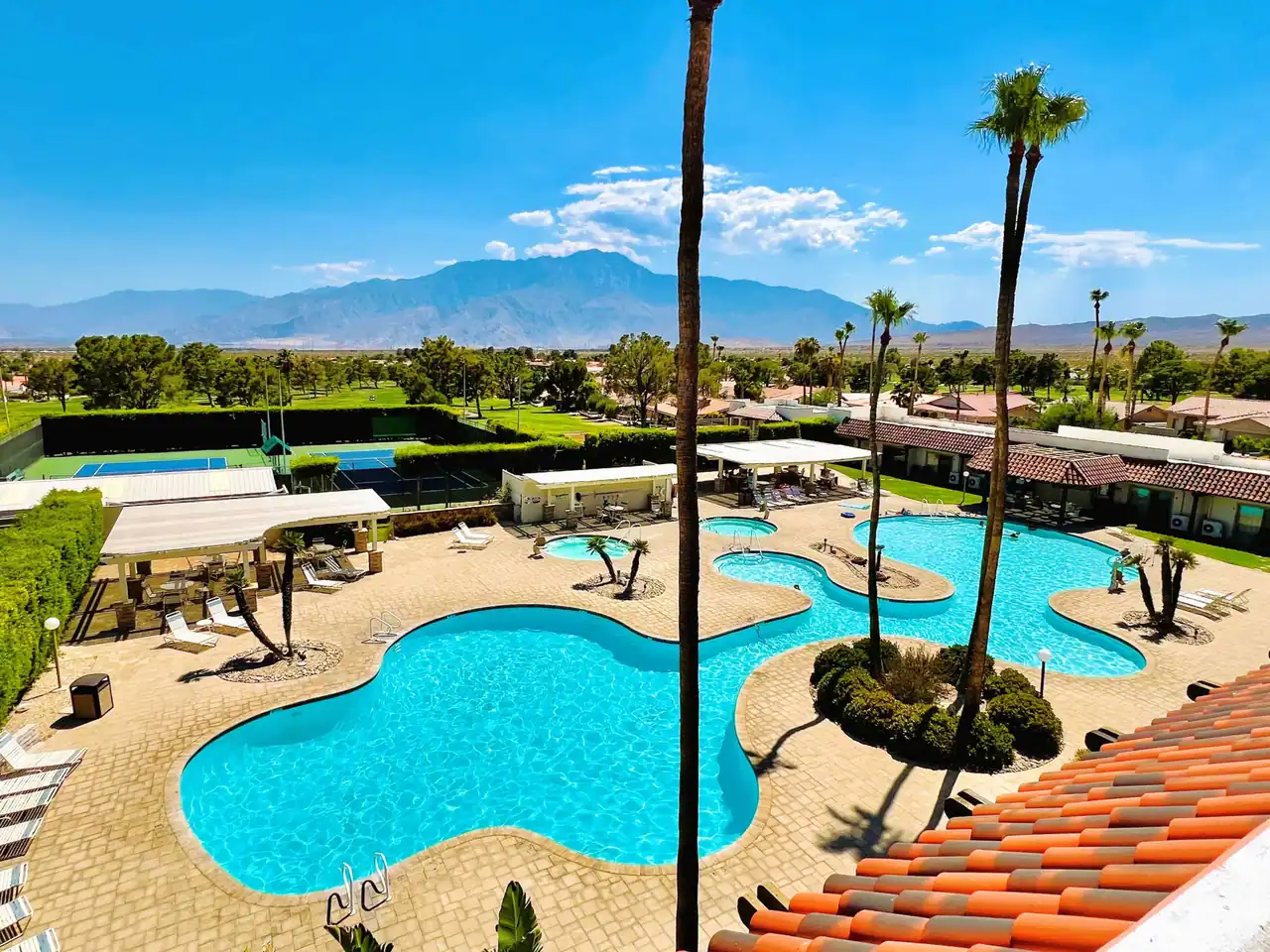 Mission Lakes Inn photo 2