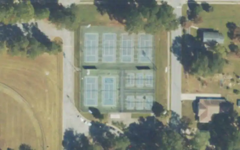 Burdette Tennis Ctr. photo 2