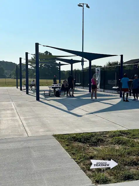 The Courts at Harmon Field photo 3