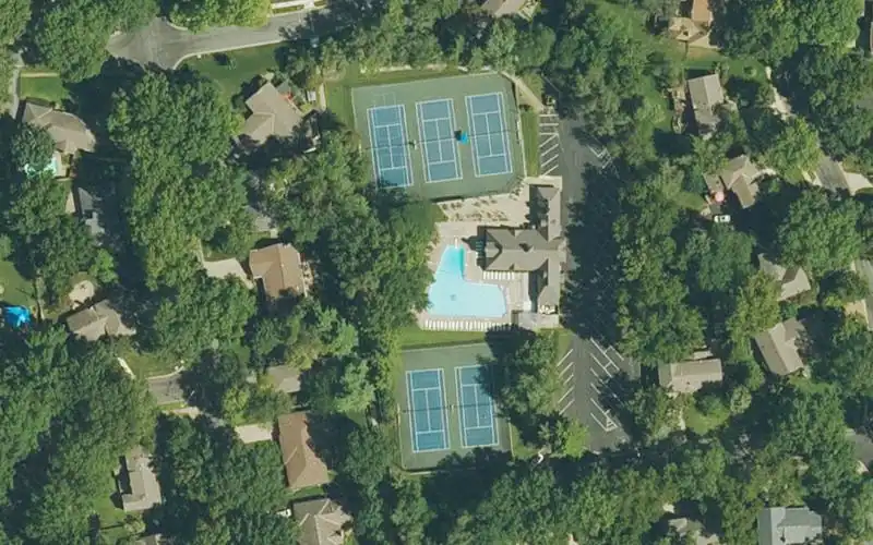 Round Hill Bath and Tennis Club photo 2