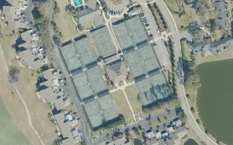 Sawgrass Racquet photo 2