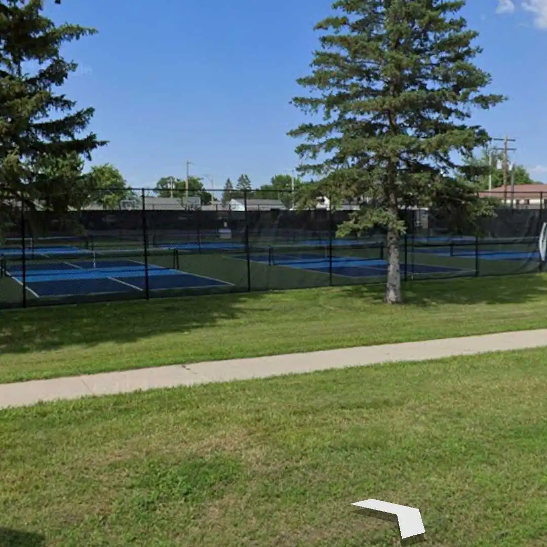 Pipestone City Courts photo 2