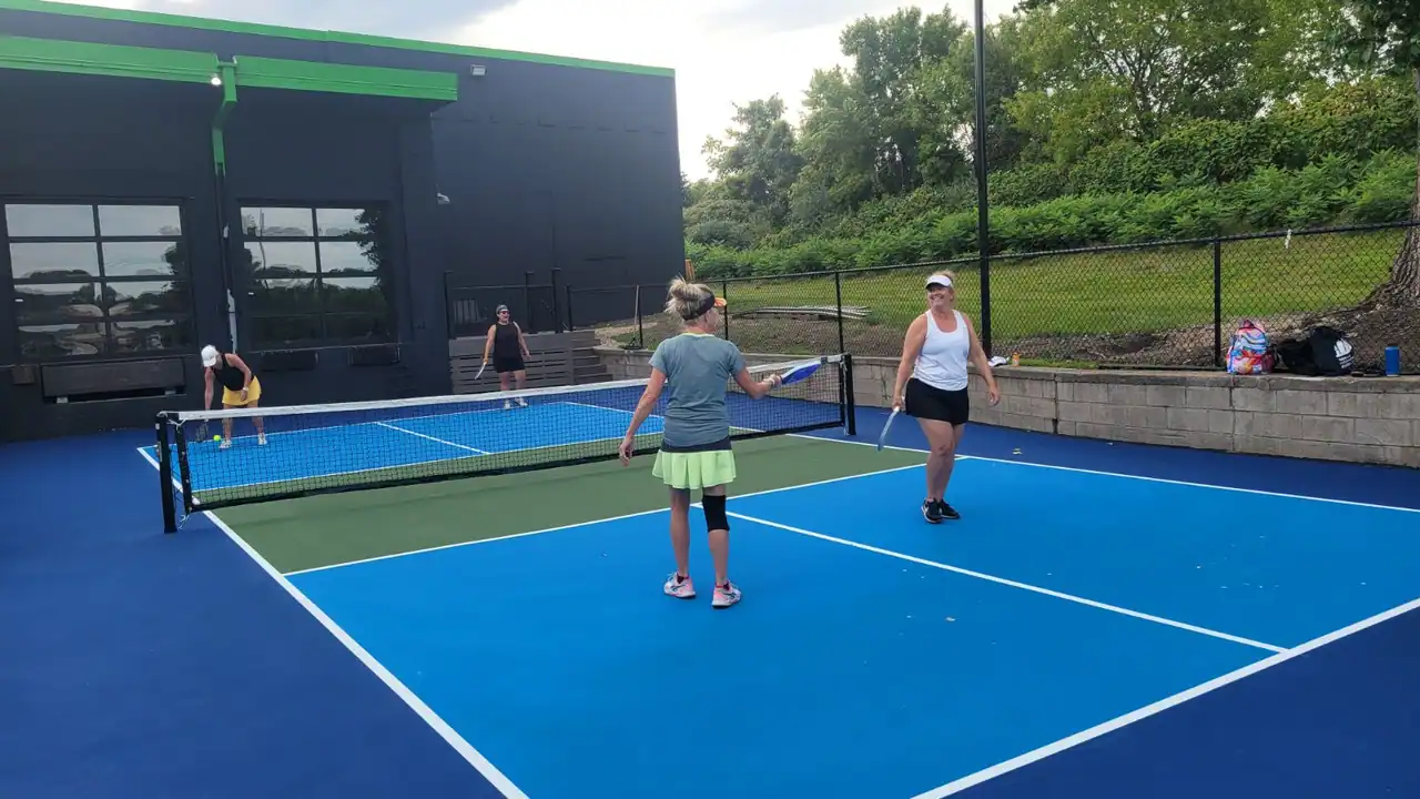 The Heights Racquet and Social Club photo 2
