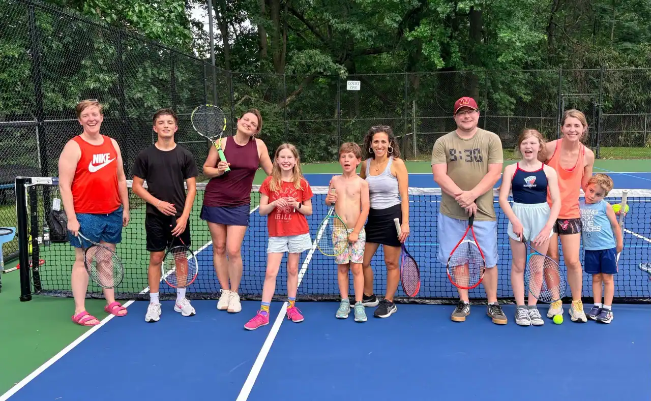 Kenmont Swim & Tennis Club photo 2