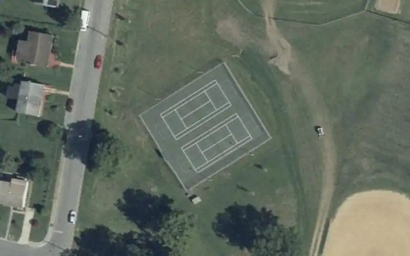 Riverdale Tennis Courts photo 2