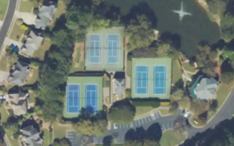 East Hampton photo 2