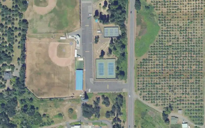 Golden Eagle Park photo 3