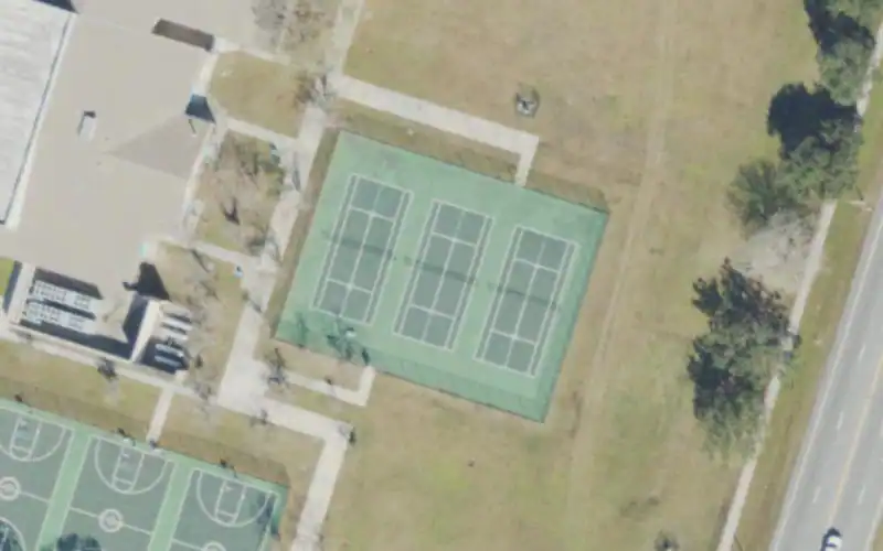 Corner Lake Middle School Tennis Courts photo 2