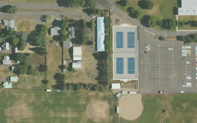 Mazama High School photo 2