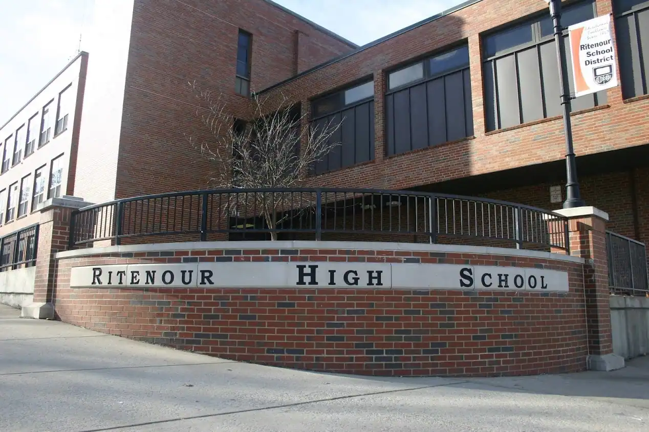 Ritenour High School photo 2