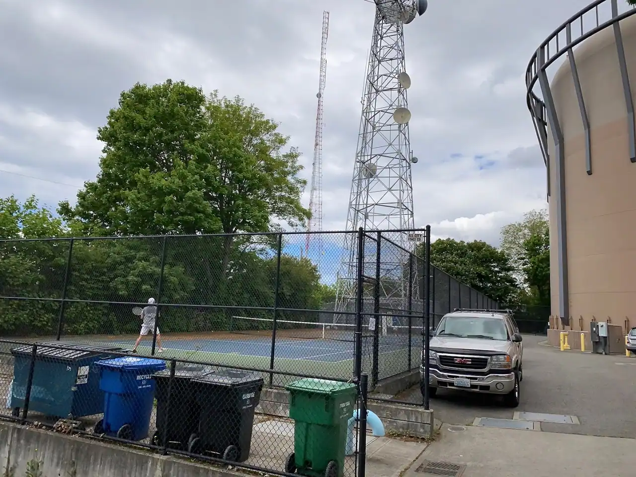 Observatory Courts photo 4