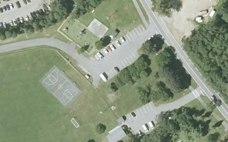 Heritage Park Basketball Court photo 2