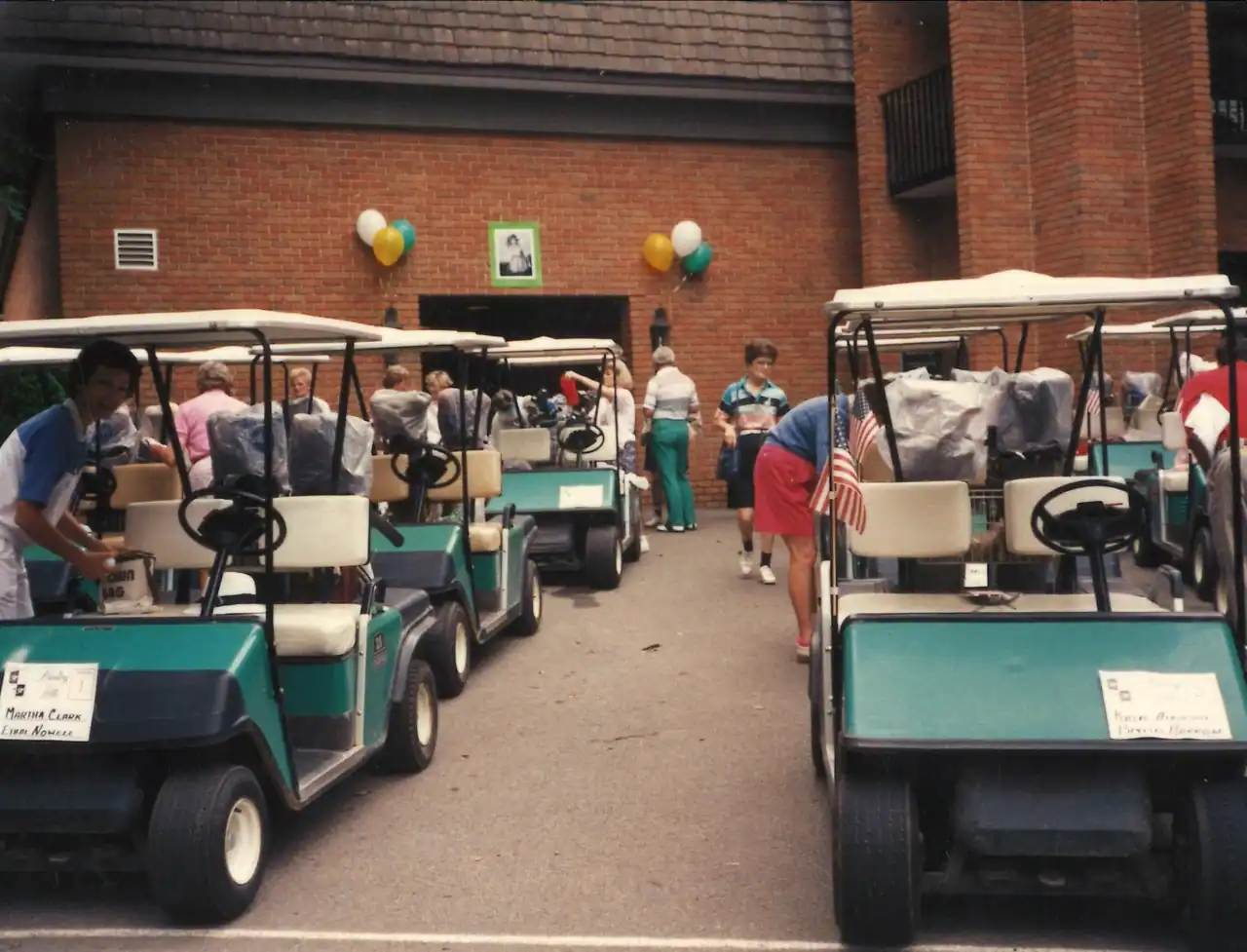 Hunting Hills Country Club photo 2