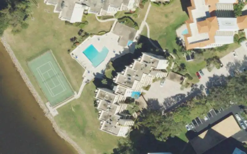 Everglades Condo photo 2