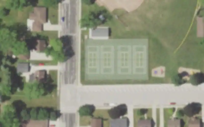Veterans Park Tennis Courts photo 2