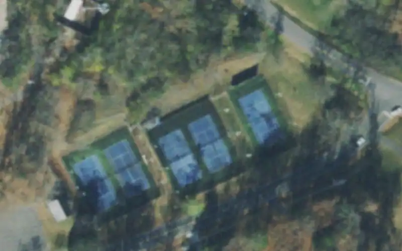 The Courts at West Meade photo 4