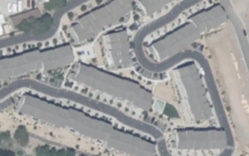 Shoreline Plaza Apts photo 2