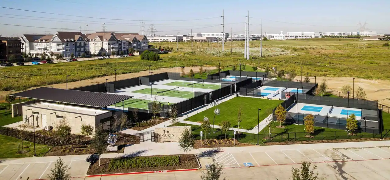 The Courts at Cypress Waters photo 3