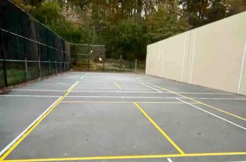 237th Street Court photo 3