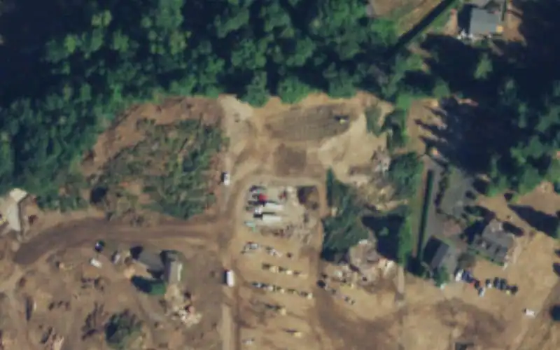 Florence Acres Court photo 2