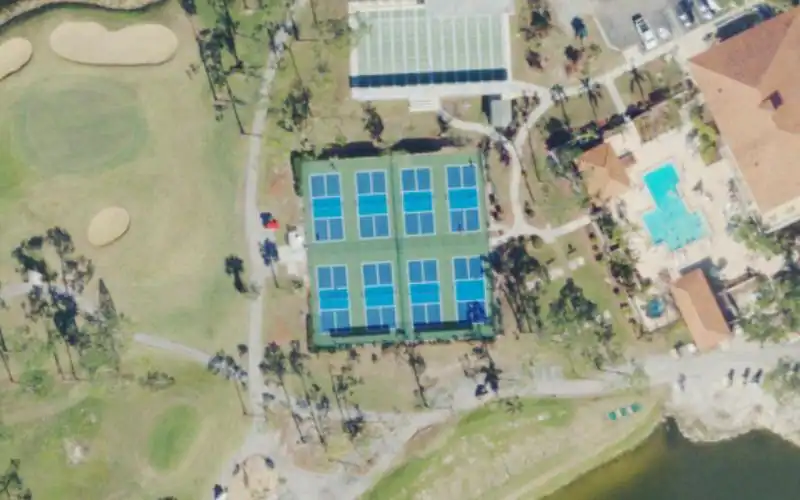 Del Tura Country Club photo 2
