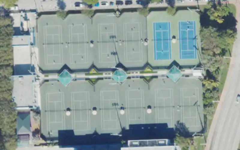 North Shore Tennis Center photo 4