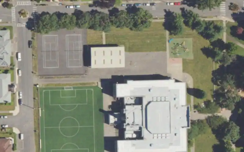 Chapman Elementary School photo 2