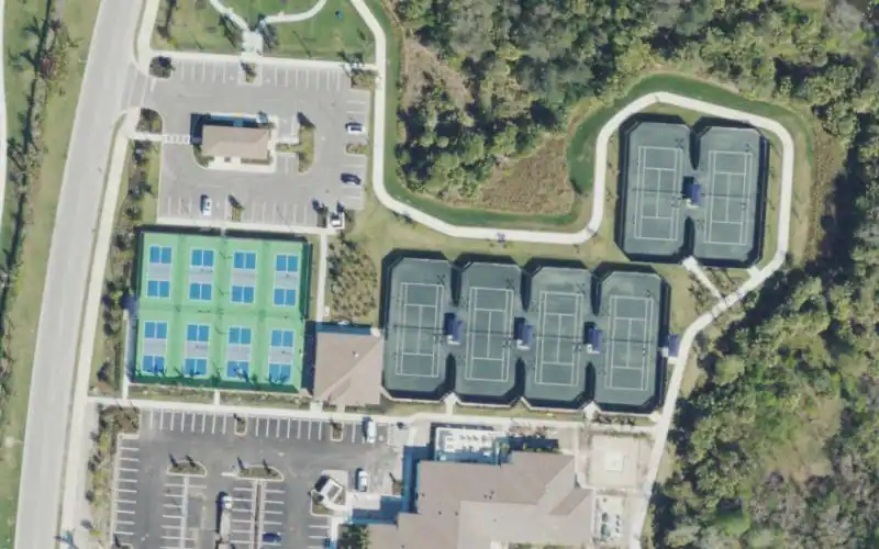 Valencia Trails Racquet Club photo 3