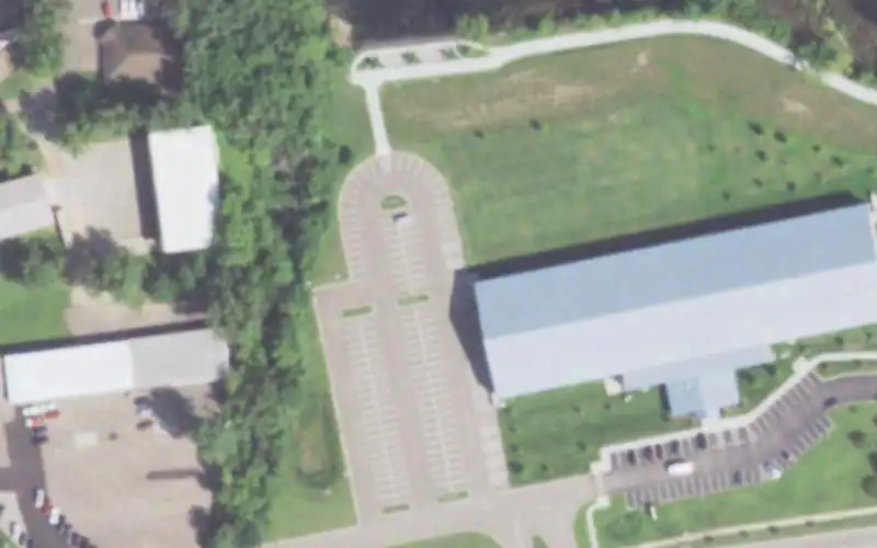 John and Fay Menard YMCA Tennis Center photo 2