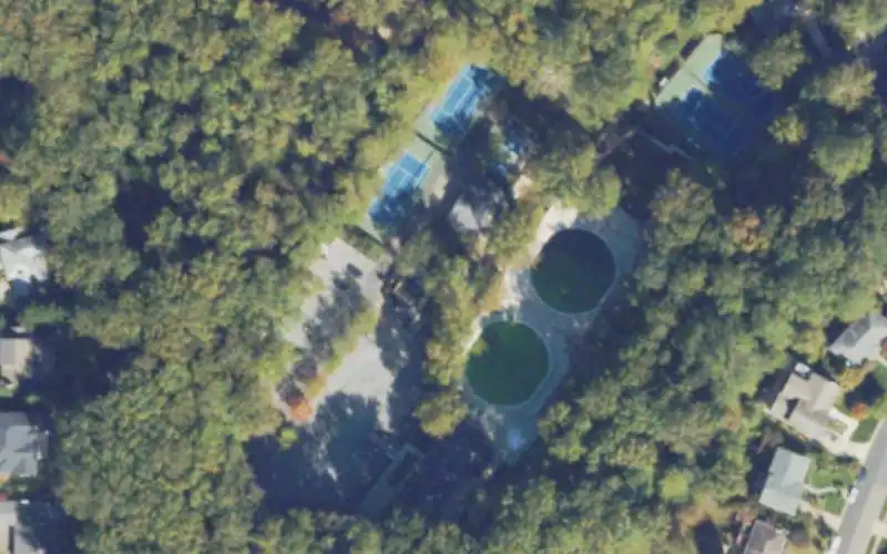 Highlands Swim & Tennis Club photo 3