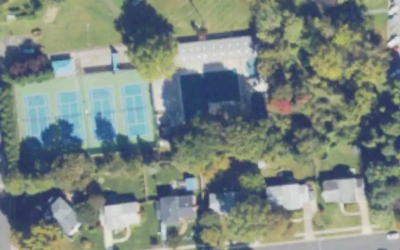 McLean Swim & Tennis Association photo 2