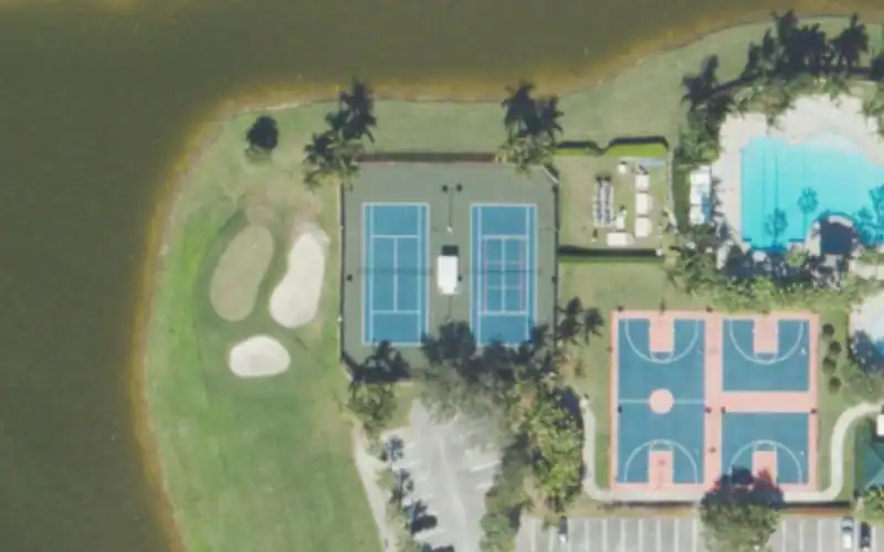 Madison Green Club photo 2
