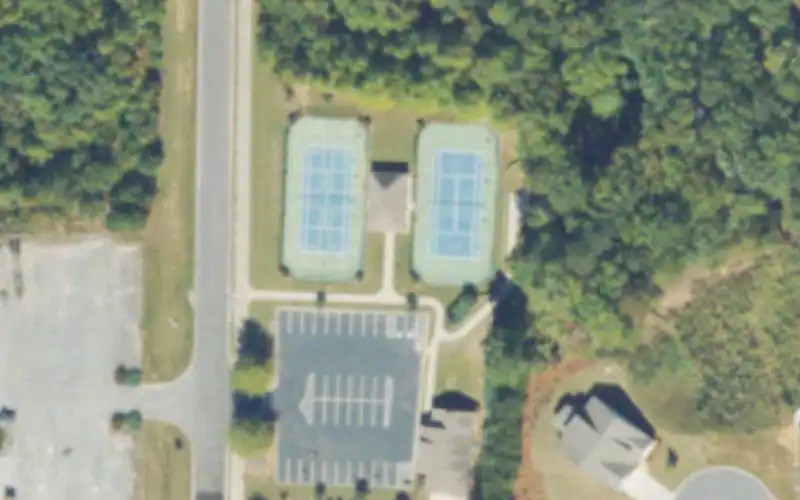 Carter Grove Clubhouse Courts photo 2