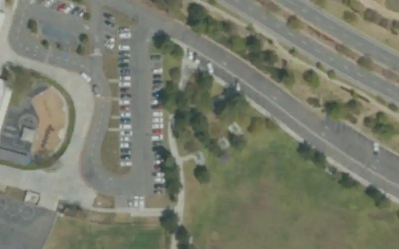 Vista Del Verde Park photo 2
