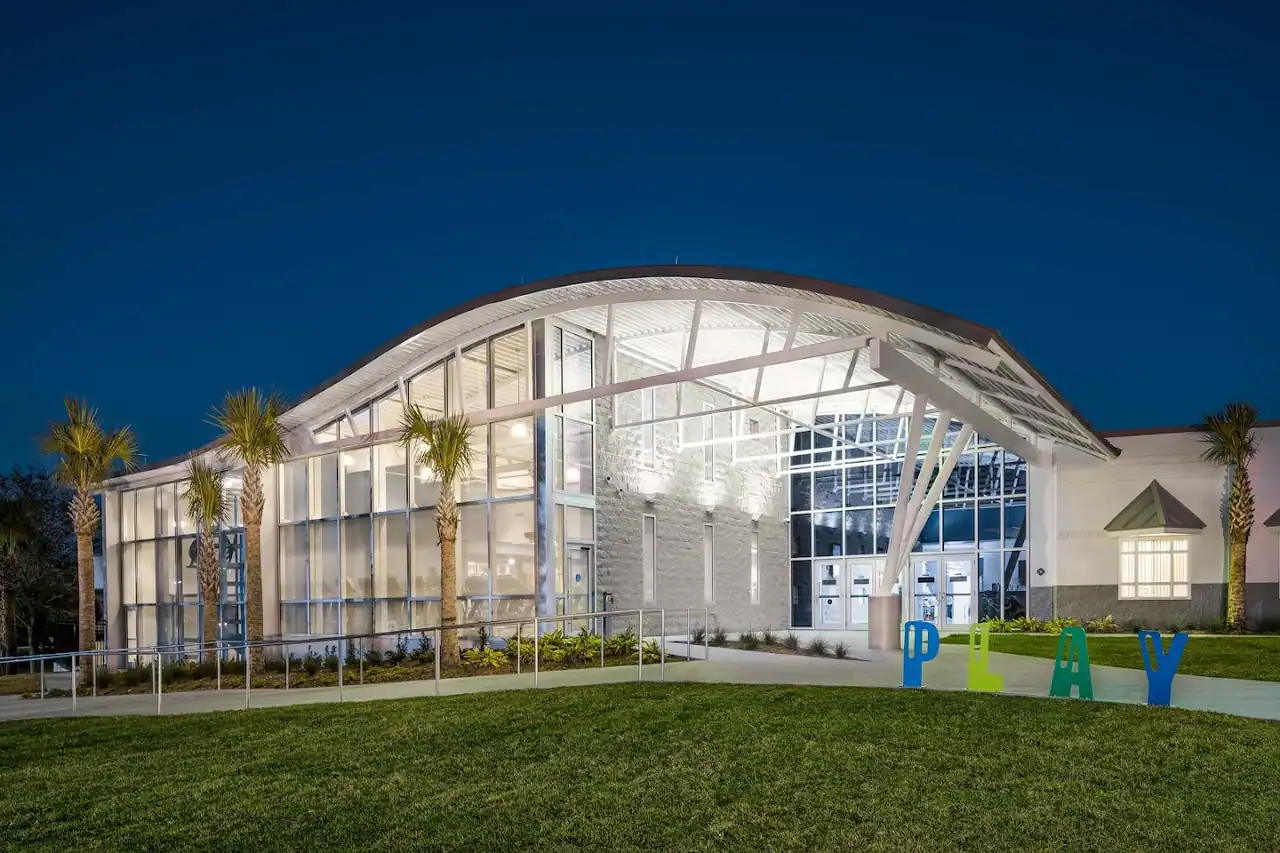 Allamanda Pool & Recreation Center photo 2
