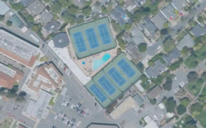 Peninsula Tennis Club photo 3