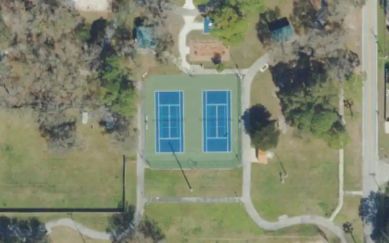 Broderick Park photo 2