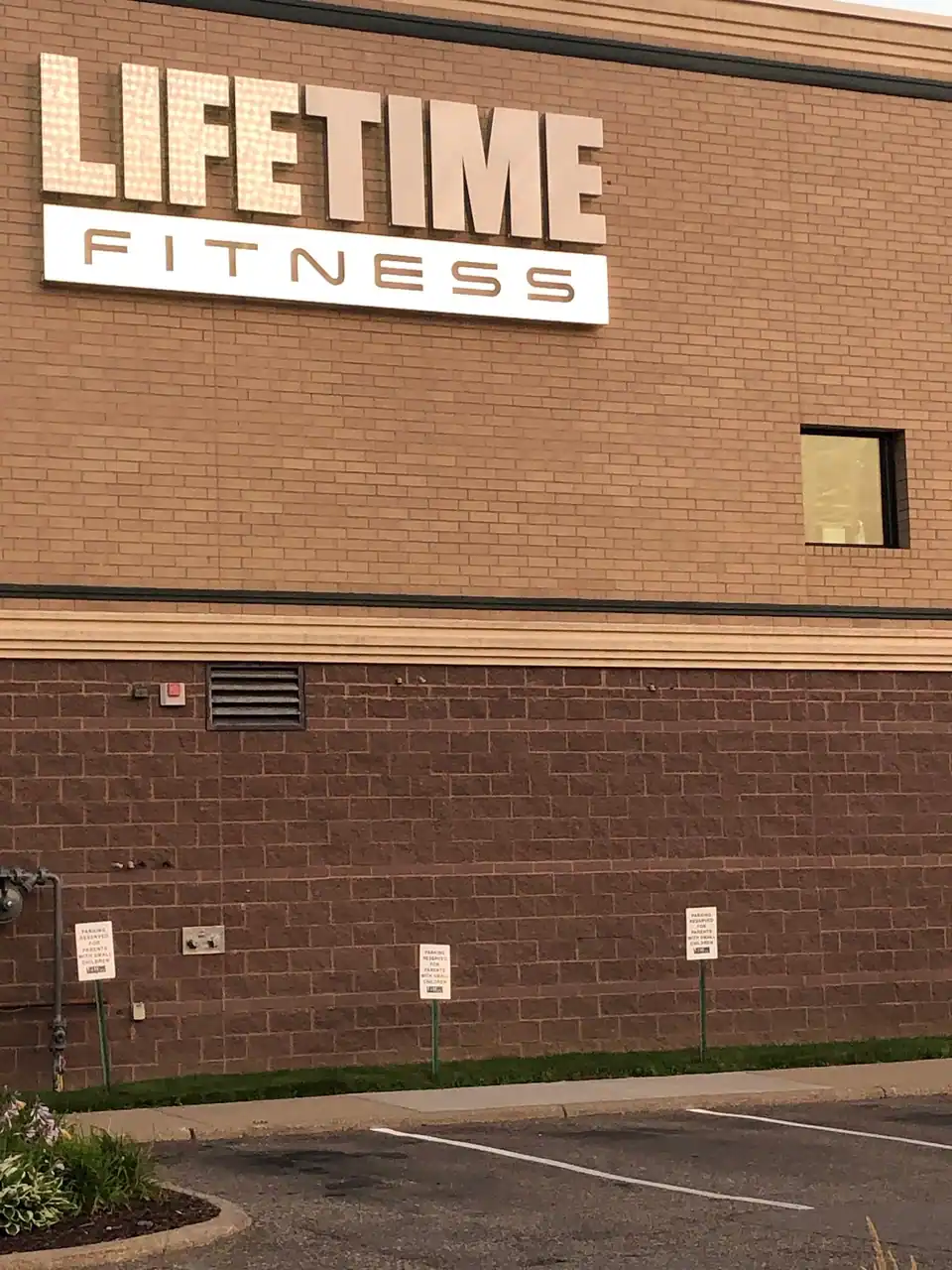 Lifetime Fitness - Woodbury photo 4