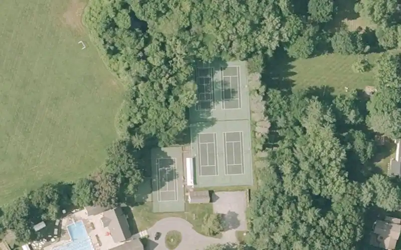 The Heritage Pool and Racquet Club photo 2