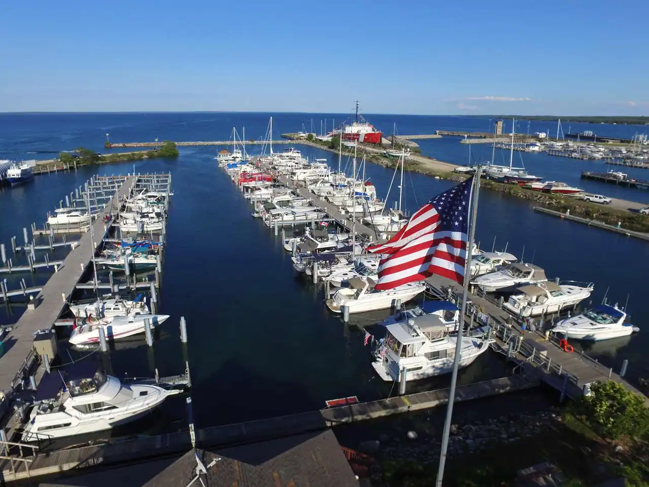 Mackinaw Recreation Center photo 2