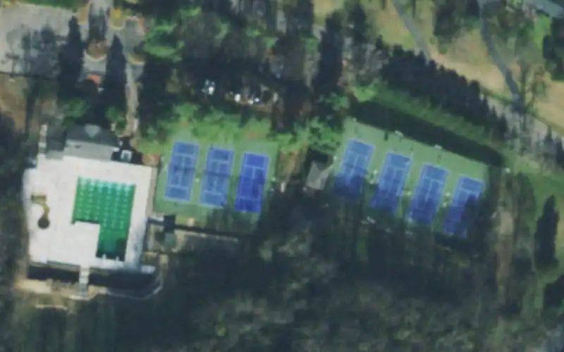 Seven Hills Swim & Tennis Club photo 2