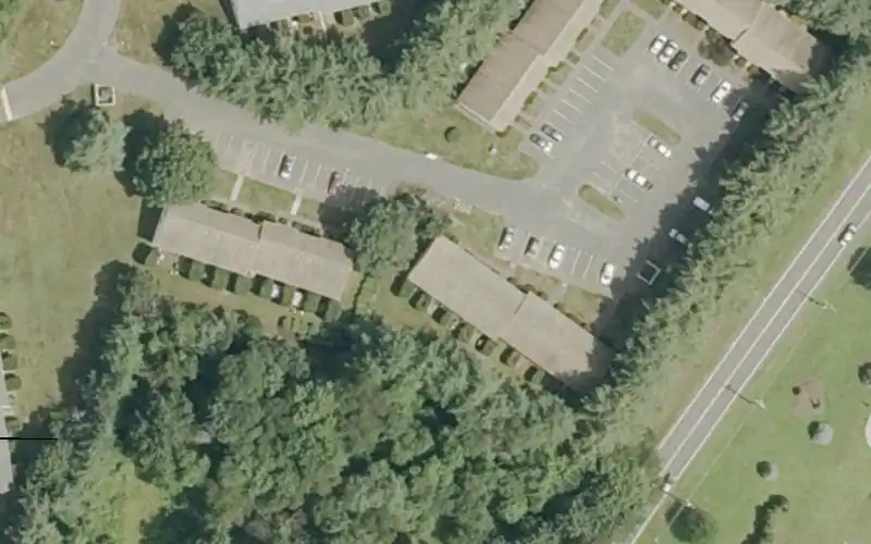 Cornfield Apts photo 2