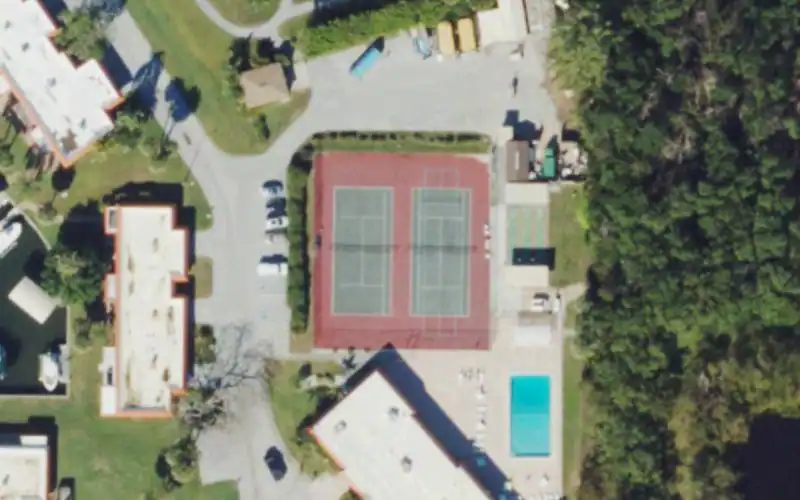 Palm Harbour Condominium photo 2