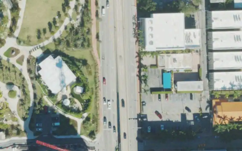 Floridian Condominiums photo 2