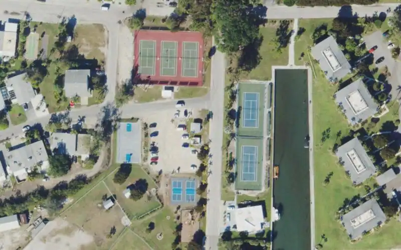 Holmes Beach Pickleball Courts photo 3