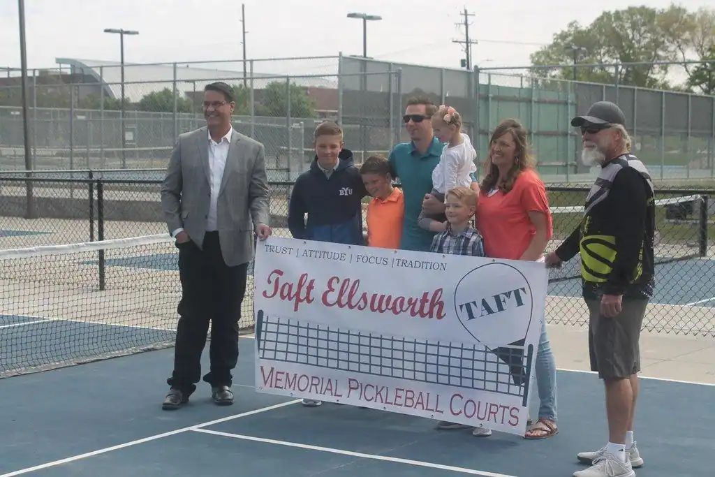 Taft Ellsworth Memorial Pickleball Courts photo 2