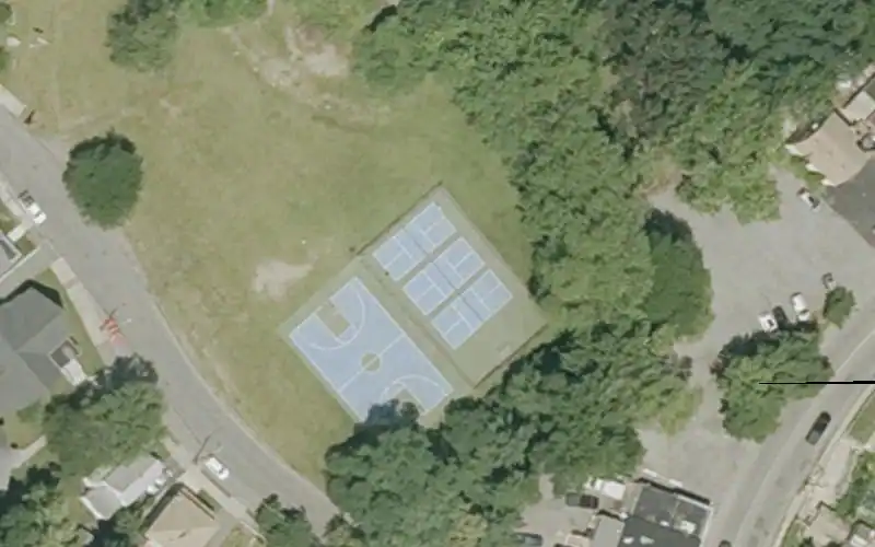 Lakeshore Park photo 2