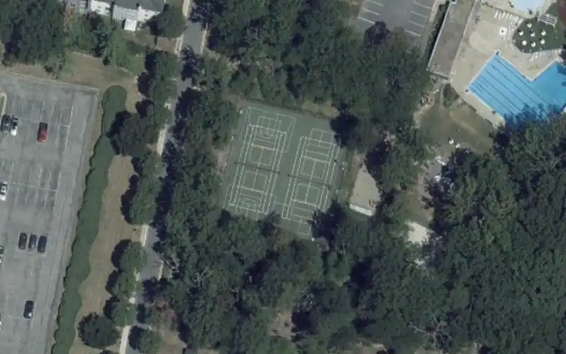 Hillandale Swim & Tennis Association photo 2